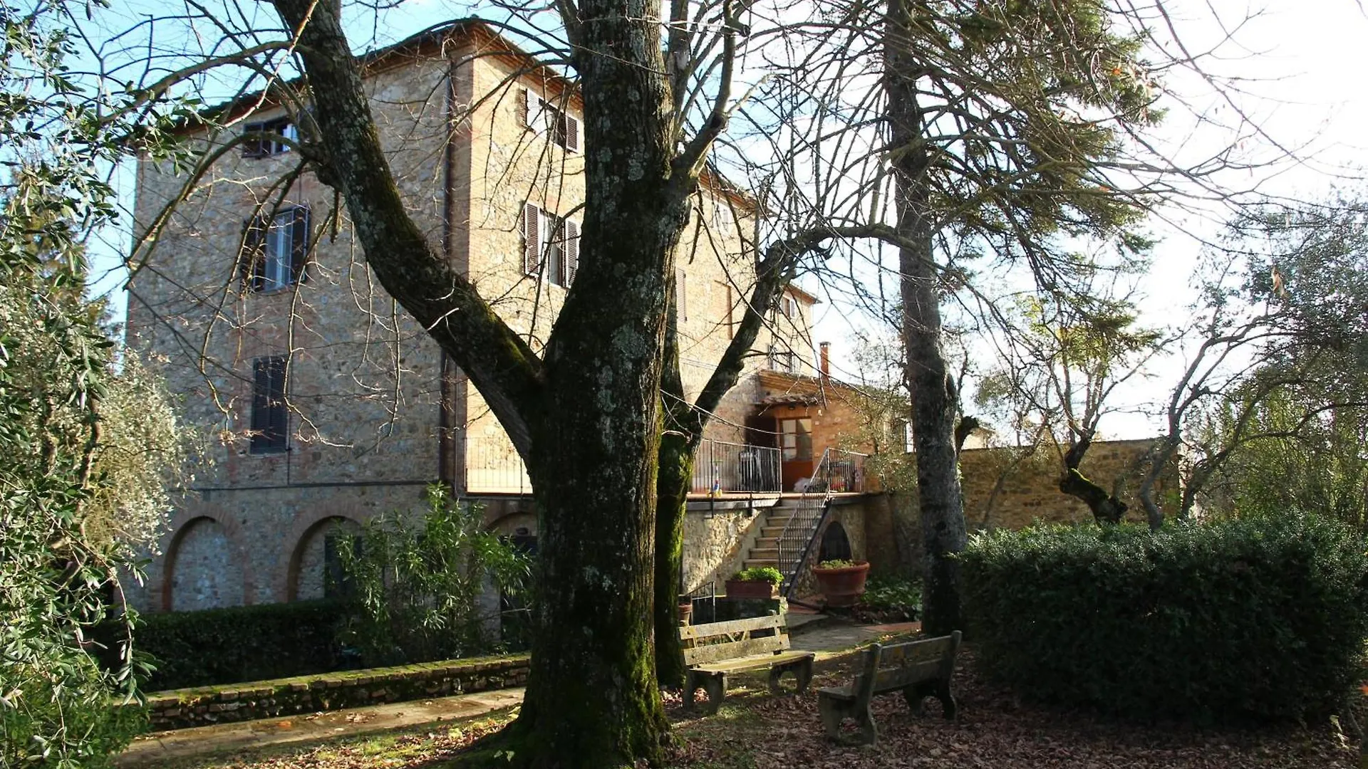 Residence La Torre alle Tolfe Siena Aparthotel